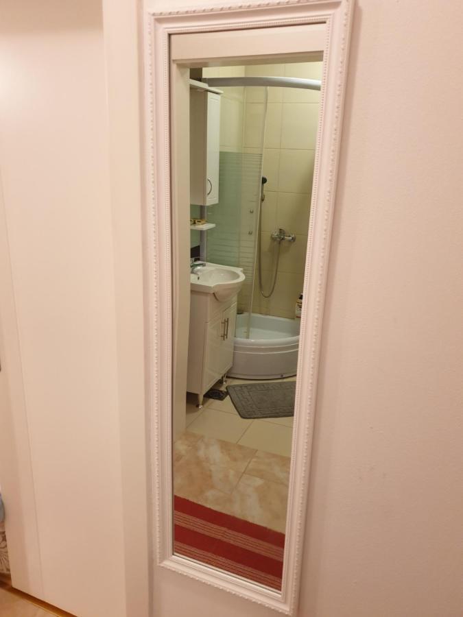 Appartamento Stan Na Dan Prnjavor, Gajba U Centru Esterno foto